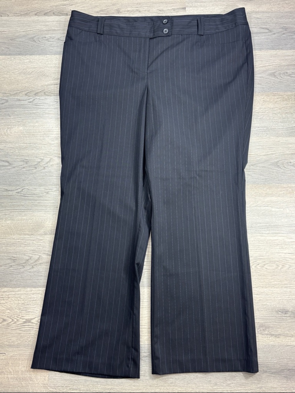 Lane‎ Bryant Pinstripe Wide Leg Pants - 26 AVG NWT